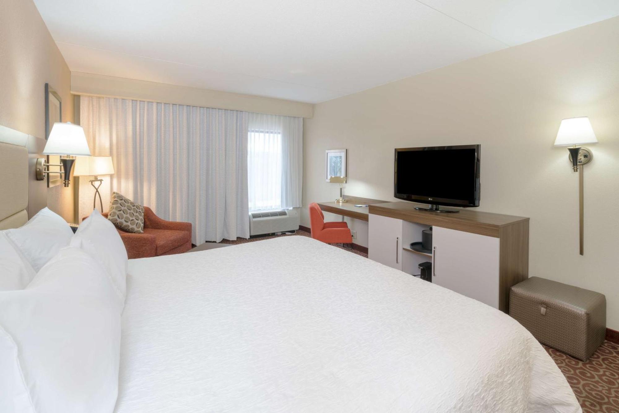 Hampton Inn Frostburg Bagian luar foto